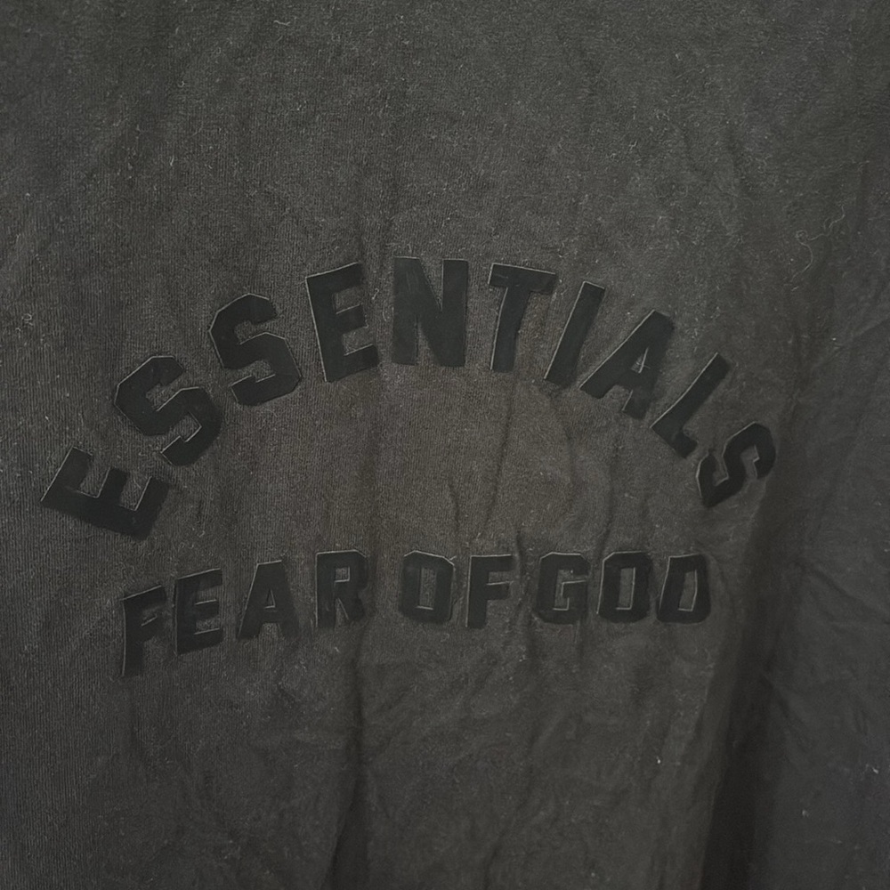 Essentials Fear of God men’s small Black Short Sleeve Tee - high neck - Picture 2 of 7